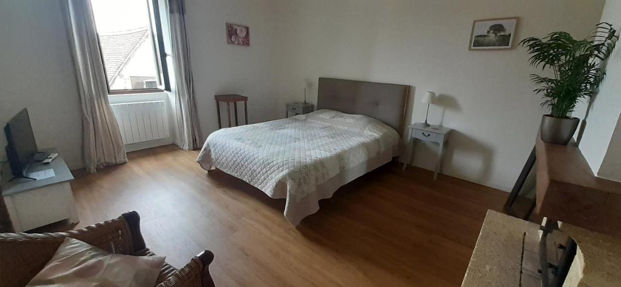 Appartements - Charme, Jardin Et Vue Imprenable En Plein Coeur De St-Cirq 생시르크라포피 외부 사진