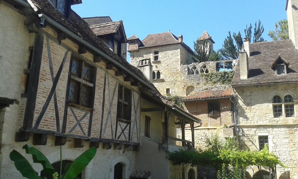 Appartements - Charme, Jardin Et Vue Imprenable En Plein Coeur De St-Cirq 생시르크라포피 외부 사진